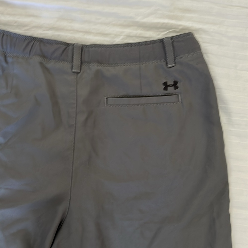 UA Golf Shorts - Picture 3 of 3